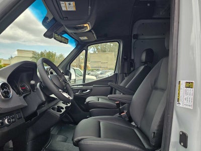 2026 Mercedes-Benz Sprinter 2500 Standard Roof I4 Diesel HO 144 AWD