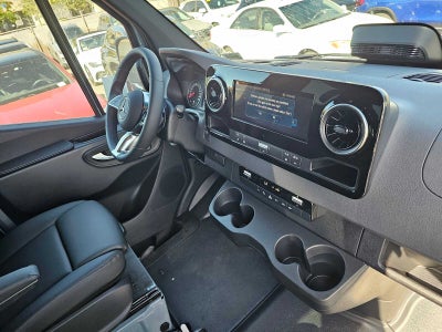 2026 Mercedes-Benz Sprinter 2500 Standard Roof I4 Diesel HO 144 AWD