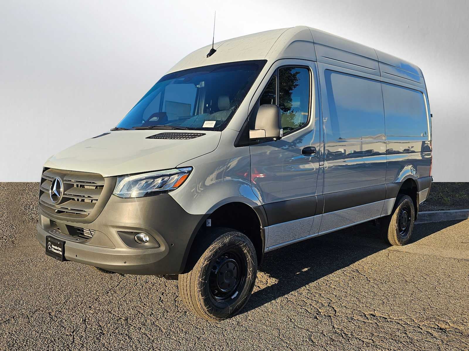 2026 Mercedes-Benz Sprinter 2500 Standard Roof I4 Diesel HO 144" AWD