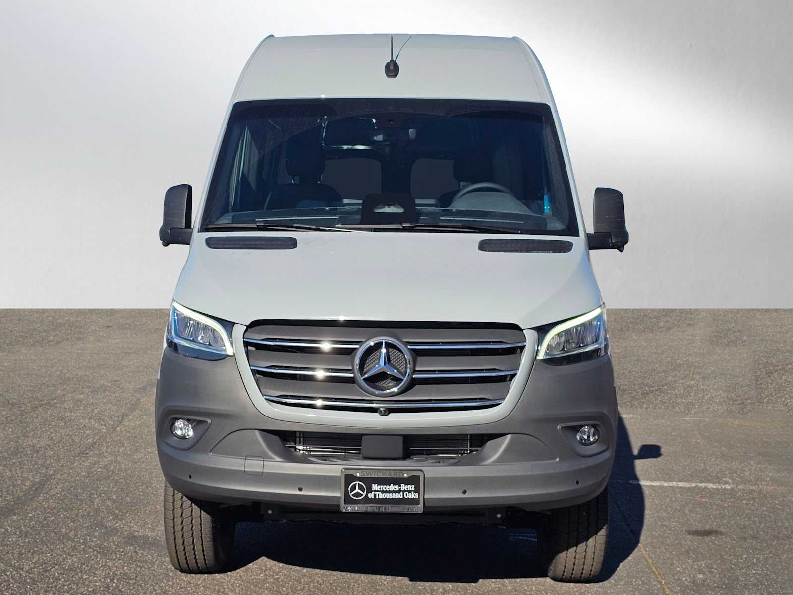 2026 Mercedes-Benz Sprinter 2500 Standard Roof I4 Diesel HO 144 AWD