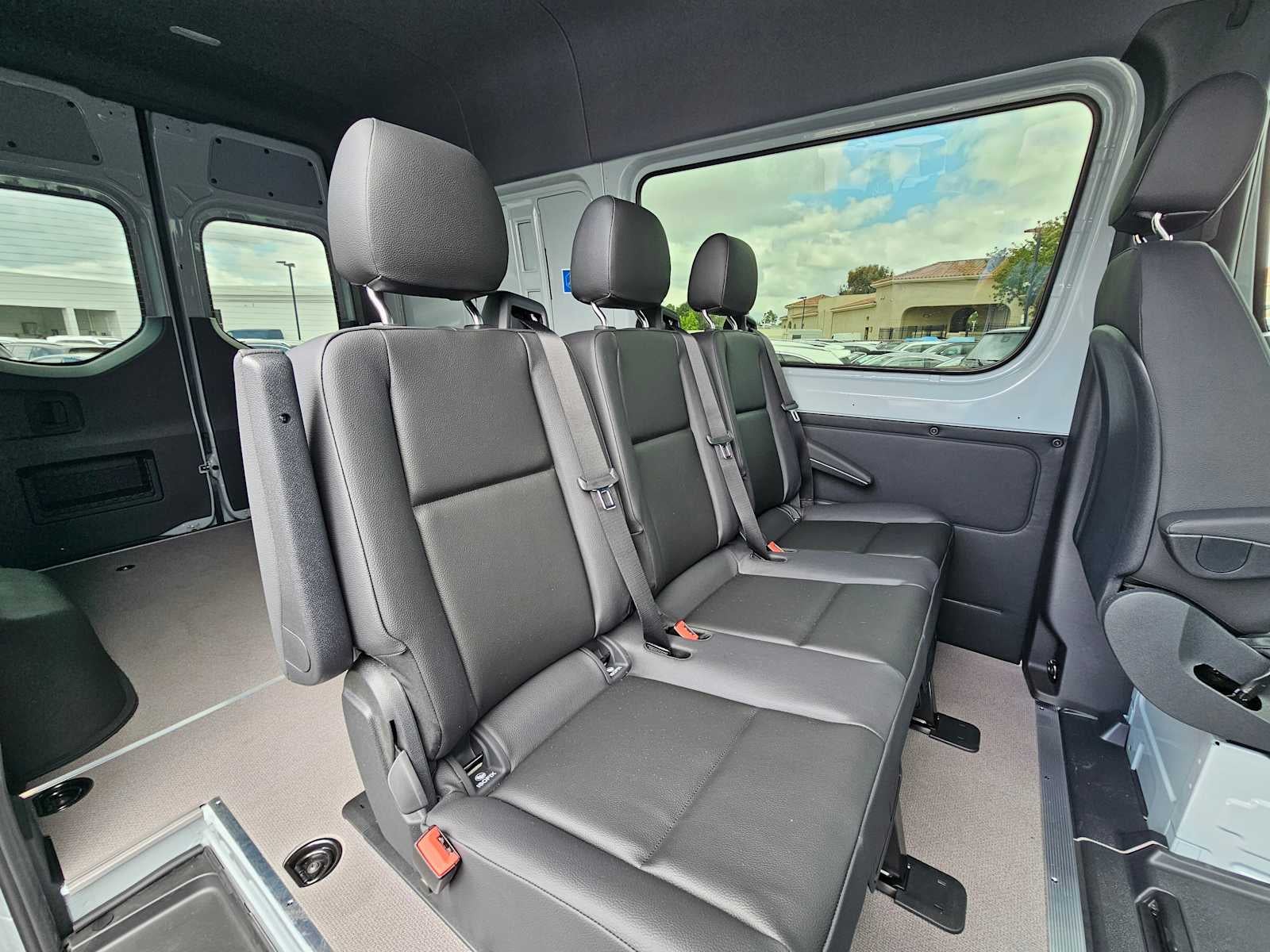 2026 Mercedes-Benz Sprinter 2500 Standard Roof I4 Diesel HO 144 AWD