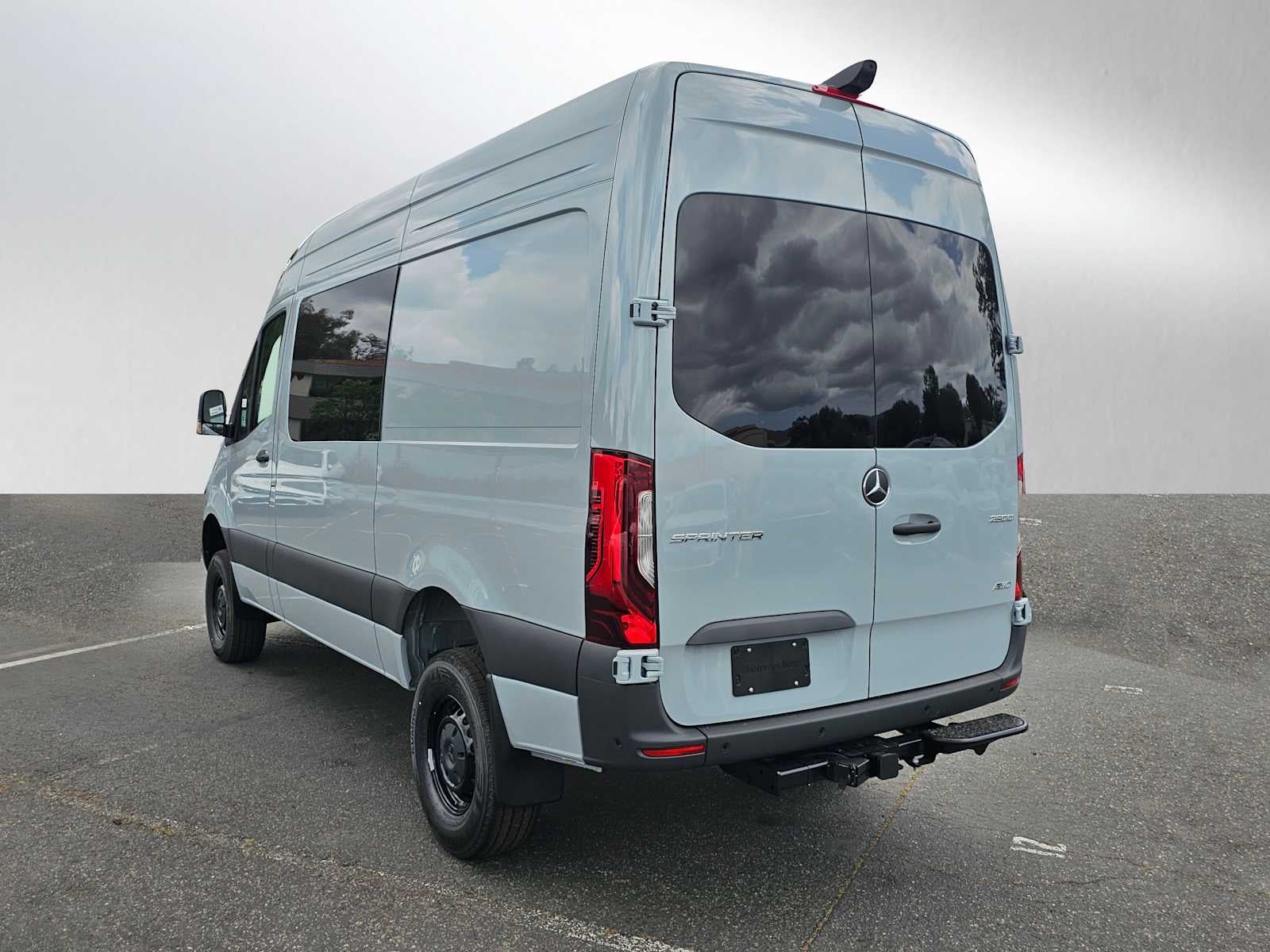 2026 Mercedes-Benz Sprinter 2500 Standard Roof I4 Diesel HO 144 AWD