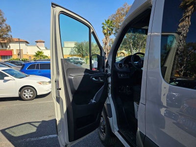 2026 Mercedes-Benz Sprinter 2500 Standard Roof I4 Diesel HO 144 AWD