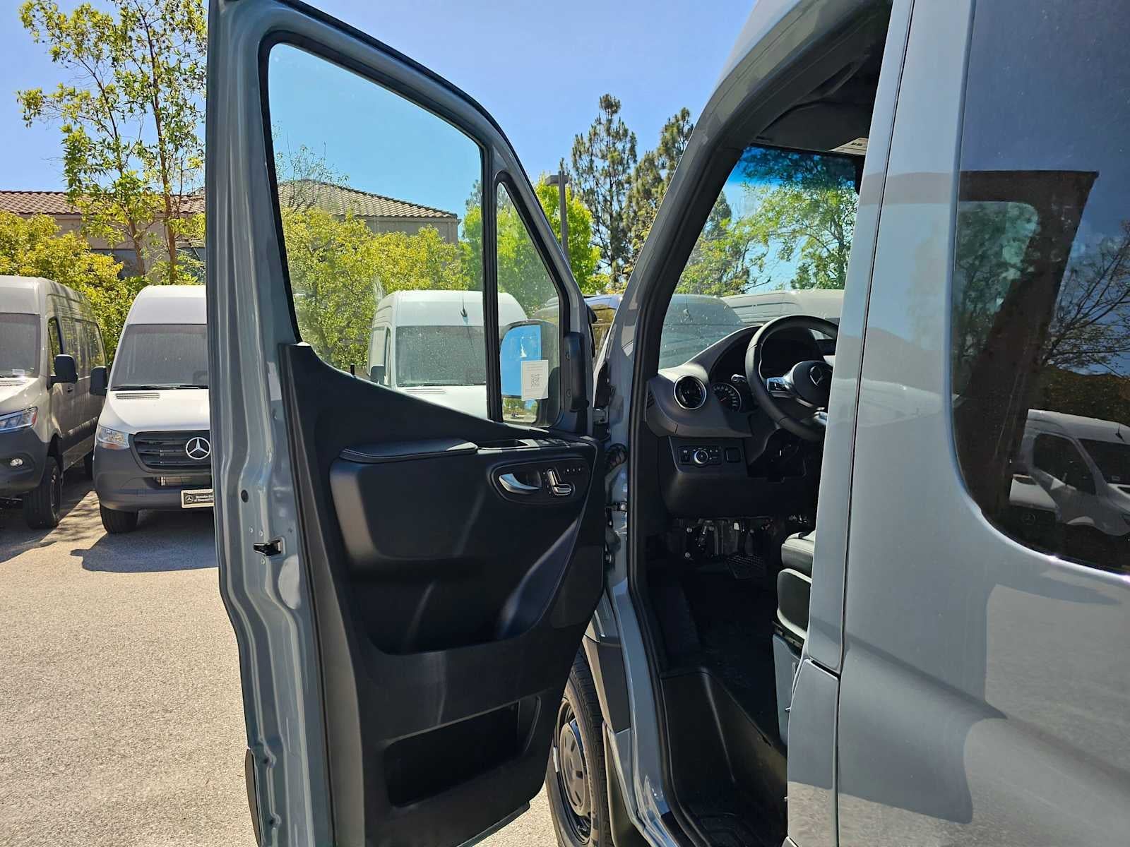 2026 Mercedes-Benz Sprinter 2500 High Roof I4 Diesel HO 170 AWD