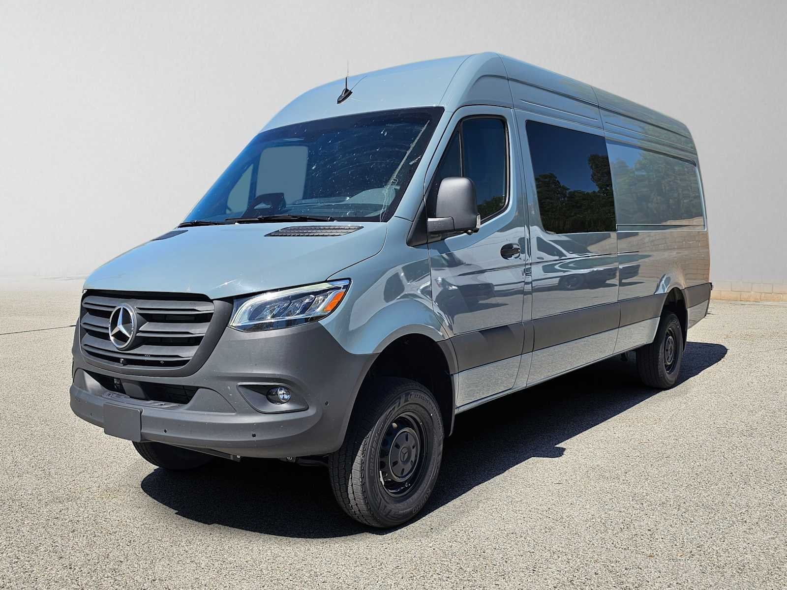 2026 Mercedes-Benz Sprinter 2500 High Roof I4 Diesel HO 170 AWD