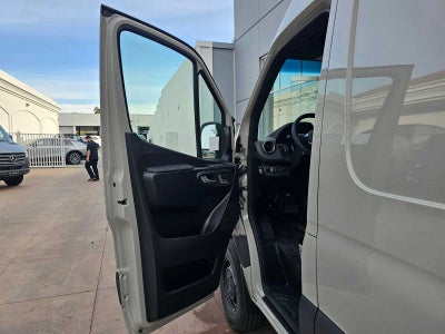 2026 Mercedes-Benz Sprinter 2500 High Roof I4 Diesel HO 170 AWD