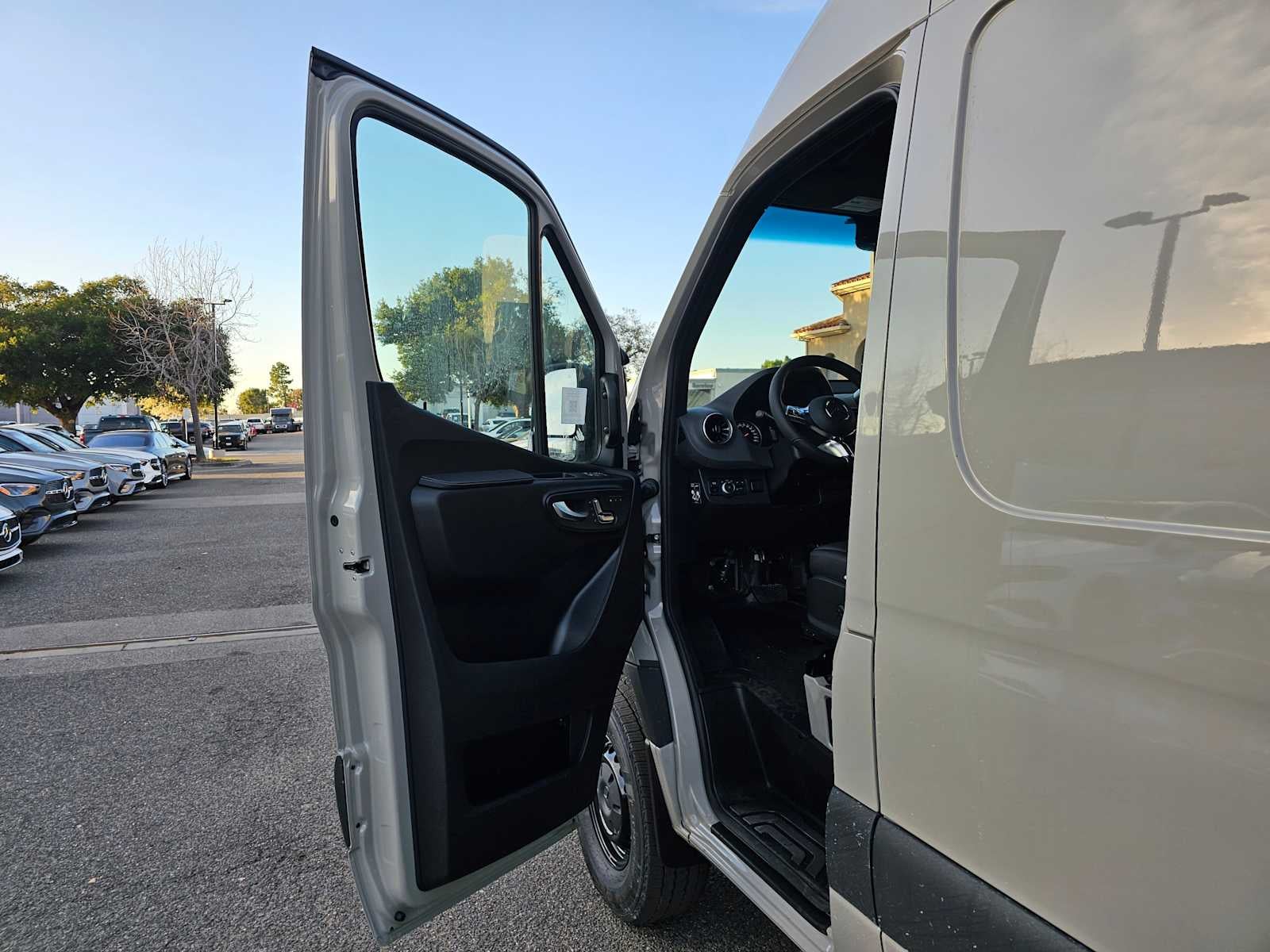 2026 Mercedes-Benz Sprinter 2500 High Roof I4 Diesel HO 170 AWD