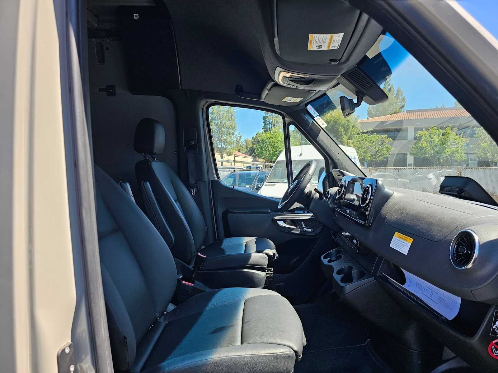 2026 Mercedes-Benz Sprinter 2500 High Roof I4 Diesel HO 170 AWD