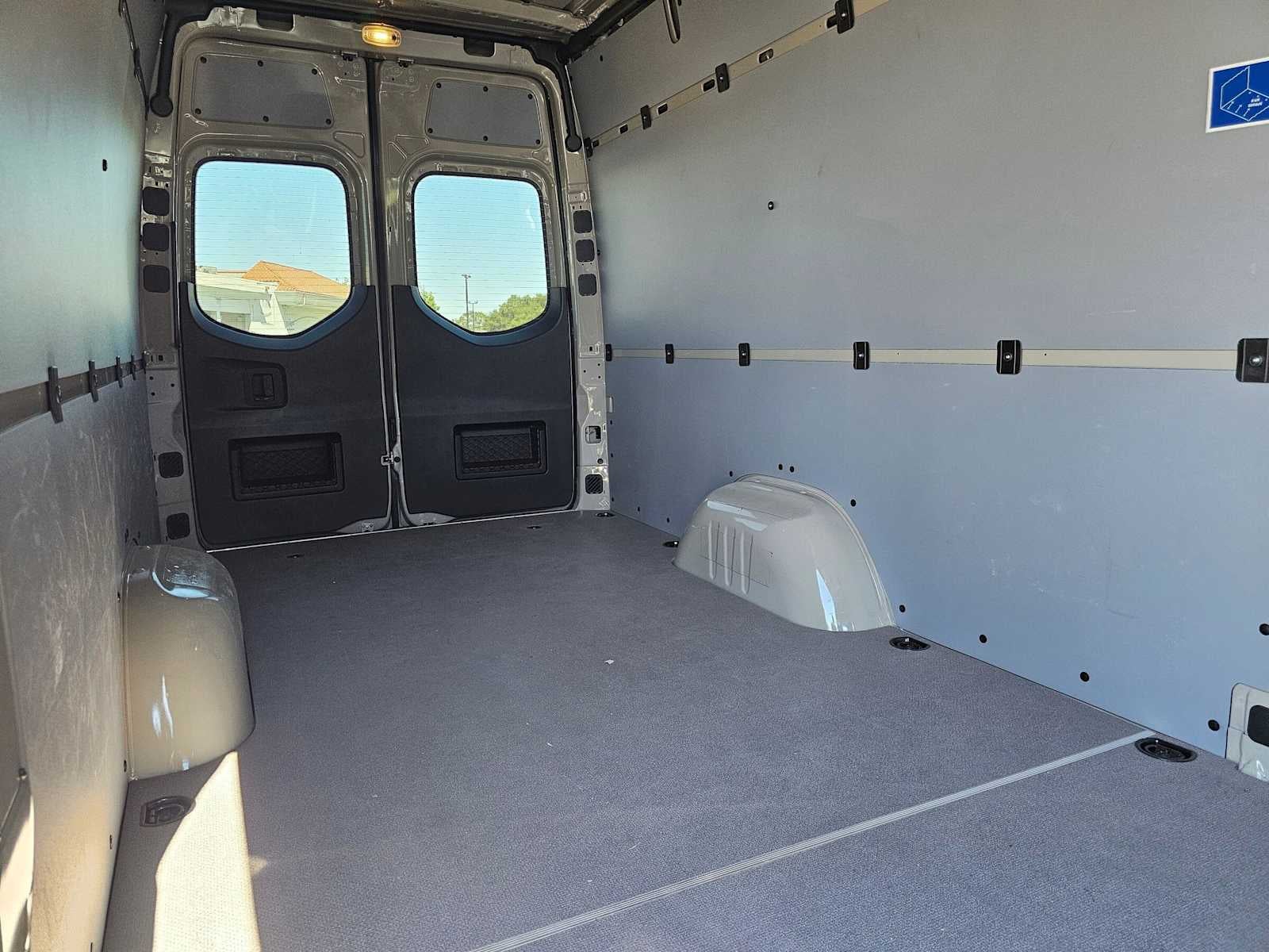 2026 Mercedes-Benz Sprinter 2500 High Roof I4 Diesel HO 170 AWD
