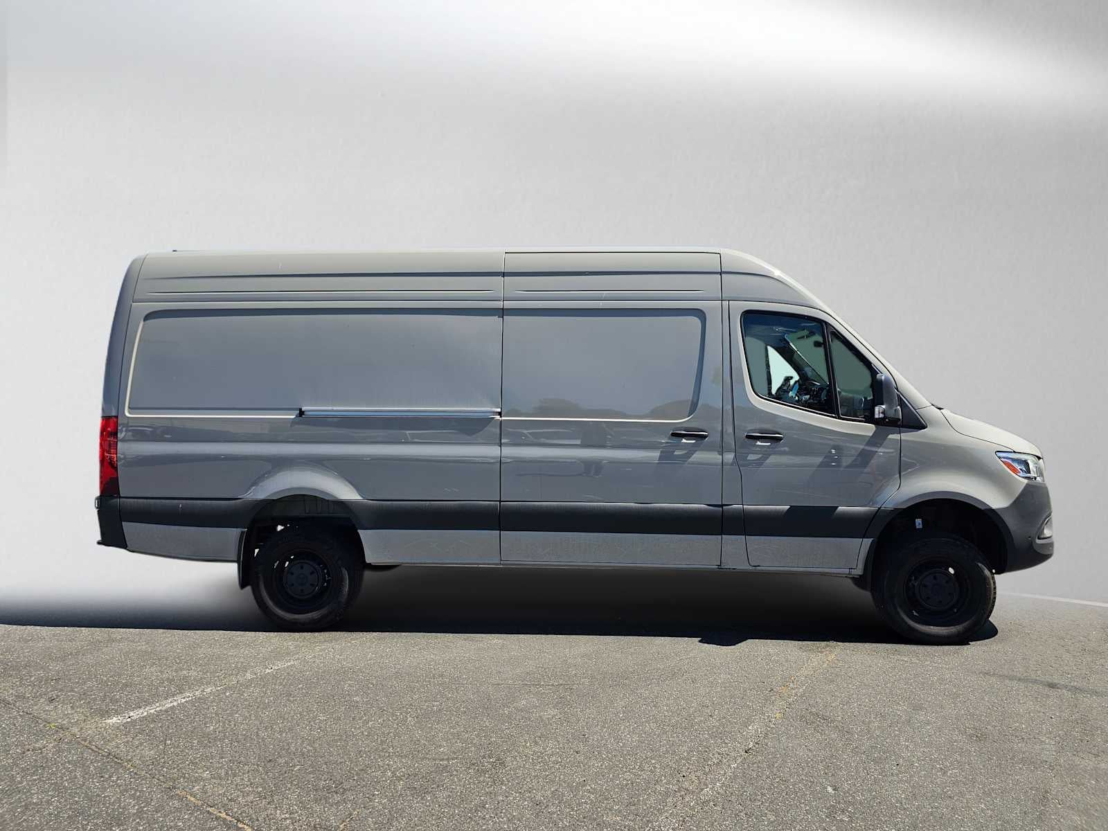 2026 Mercedes-Benz Sprinter 2500 High Roof I4 Diesel HO 170 AWD