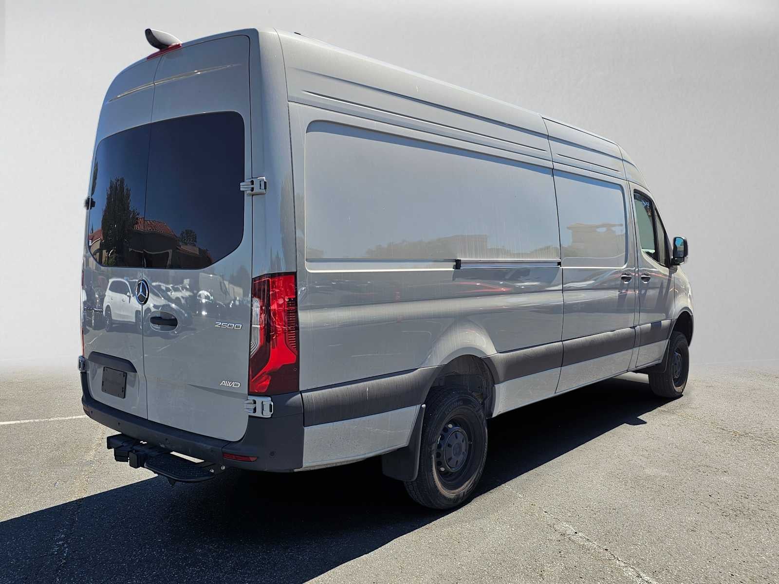 2026 Mercedes-Benz Sprinter 2500 High Roof I4 Diesel HO 170 AWD