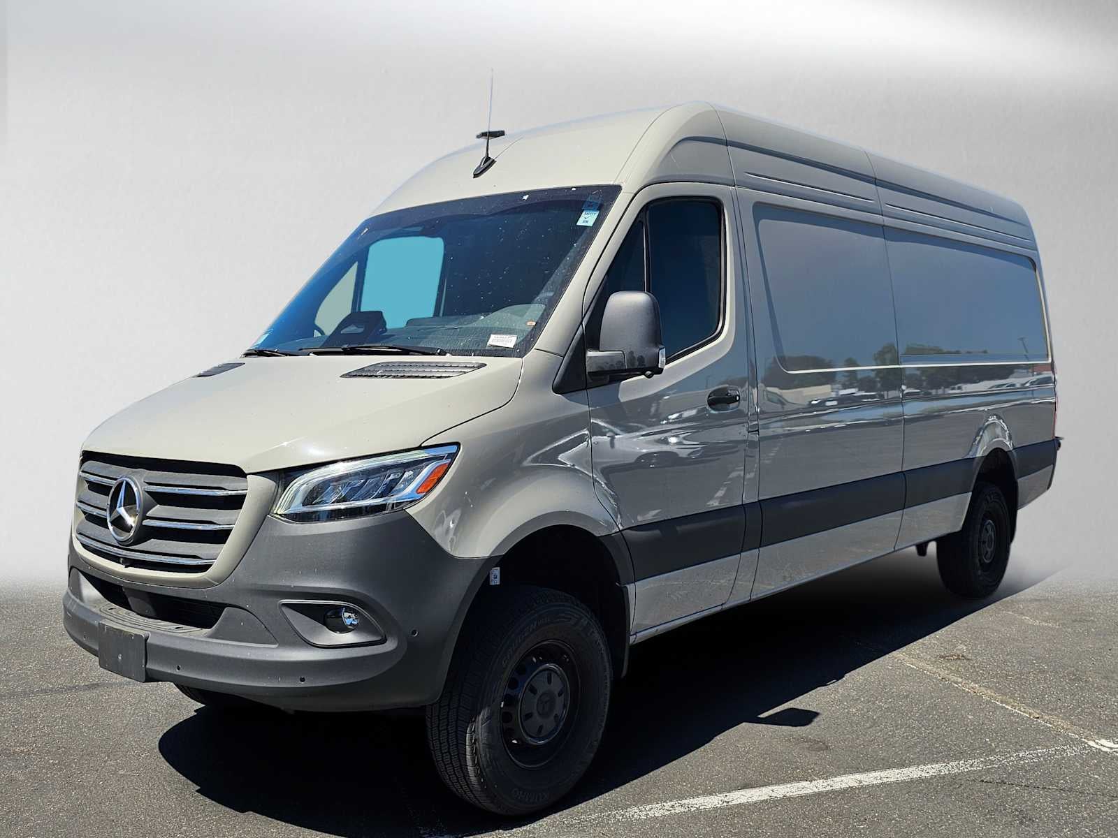 2026 Mercedes-Benz Sprinter 2500 High Roof I4 Diesel HO 170 AWD