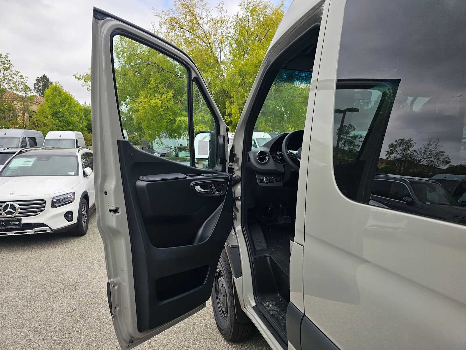 2026 Mercedes-Benz Sprinter 2500 High Roof I4 Diesel HO 170 AWD