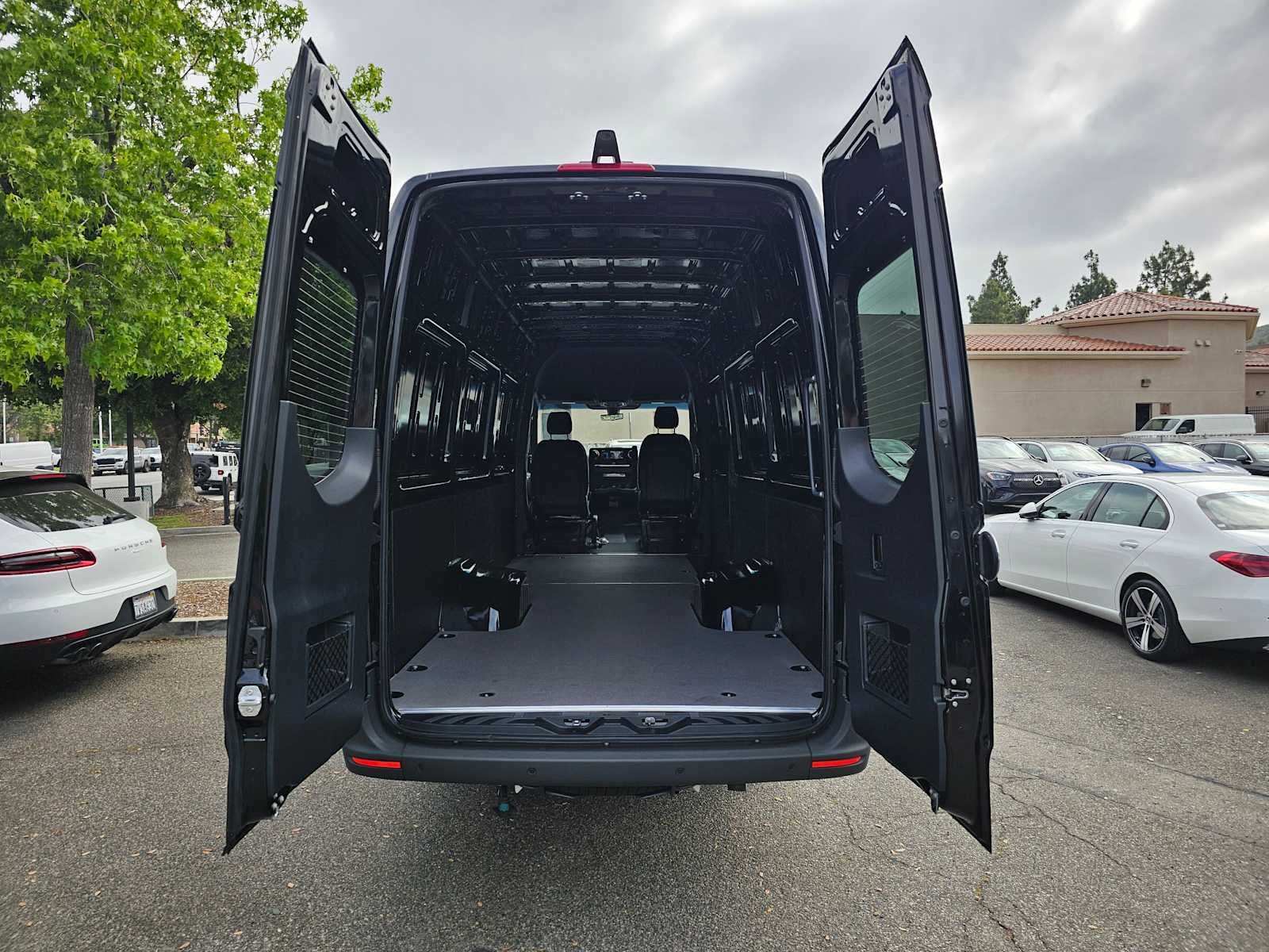 2025 Mercedes-Benz Sprinter Cargo Van 3500XD High Roof I4 Diesel HO 170 Extended RWD