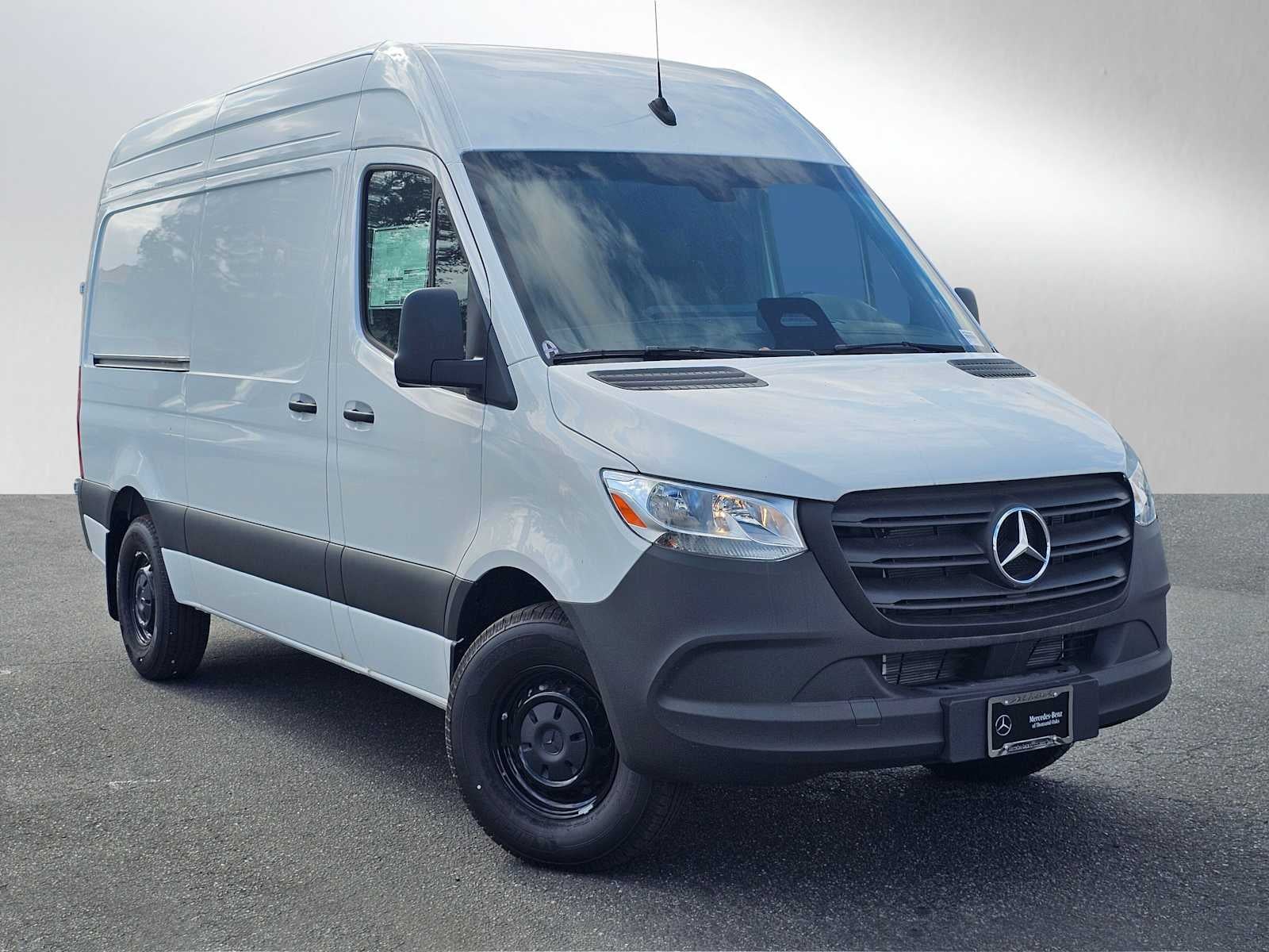 2025 Mercedes-Benz Sprinter Cargo Van 2500 Standard Roof I4 Diesel 144 RWD