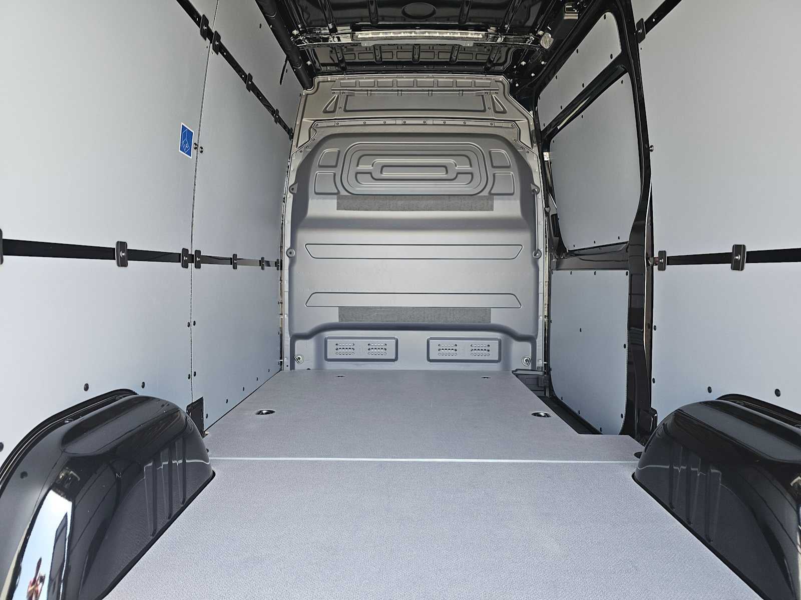 2026 Mercedes-Benz Sprinter 2500 Standard Roof I4 Diesel 144 RWD