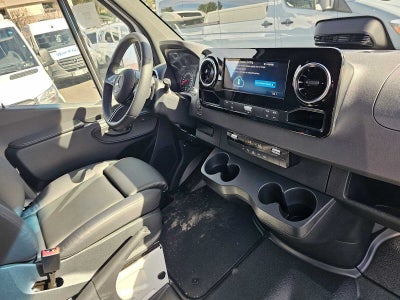 2026 Mercedes-Benz Sprinter 2500 Standard Roof I4 Diesel 144 RWD