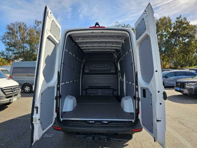 2026 Mercedes-Benz Sprinter 2500 Standard Roof I4 Diesel 144 RWD