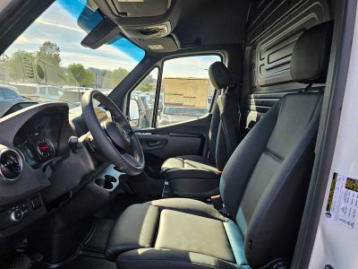 2026 Mercedes-Benz Sprinter 2500 Standard Roof I4 Diesel 144 RWD