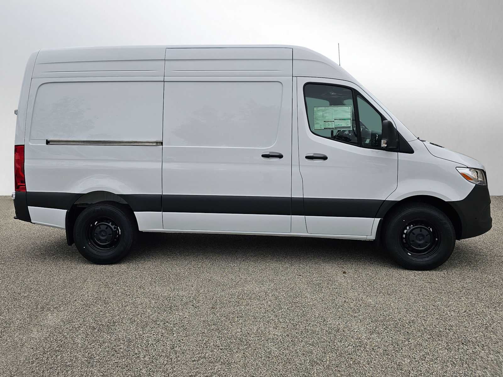2026 Mercedes-Benz Sprinter 2500 Standard Roof I4 Diesel 144 RWD