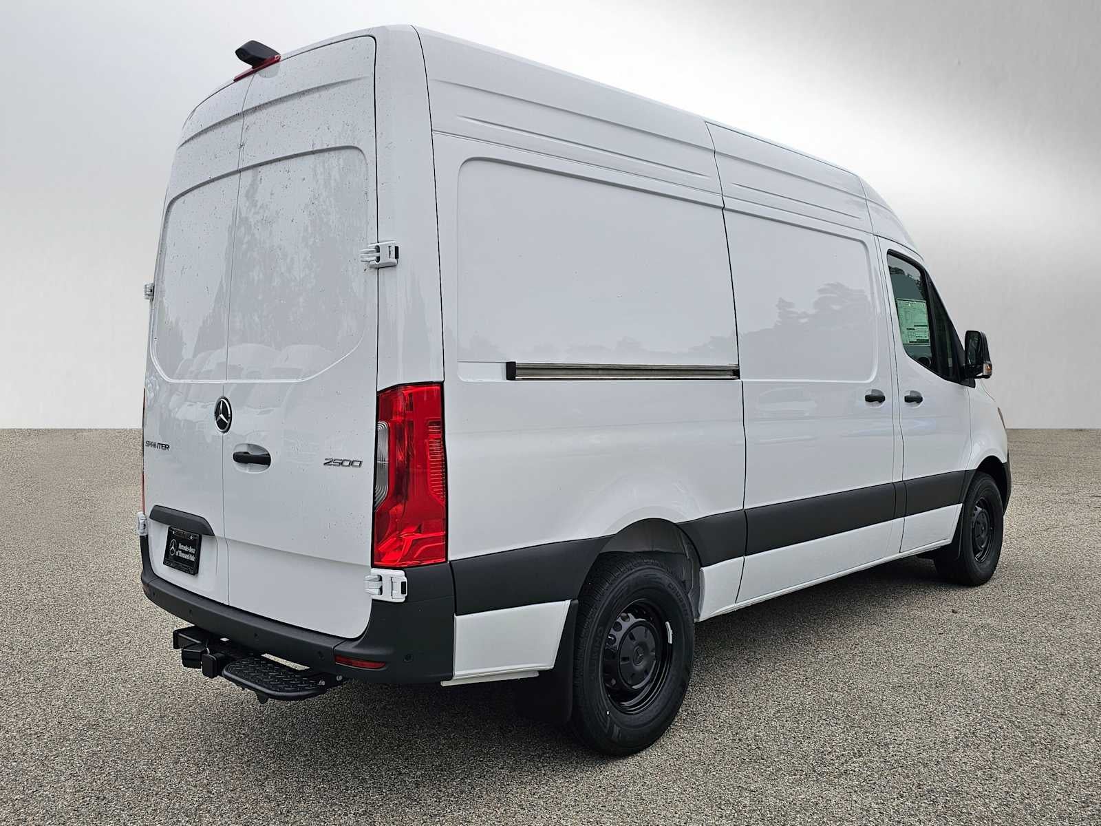 2026 Mercedes-Benz Sprinter 2500 Standard Roof I4 Diesel 144 RWD