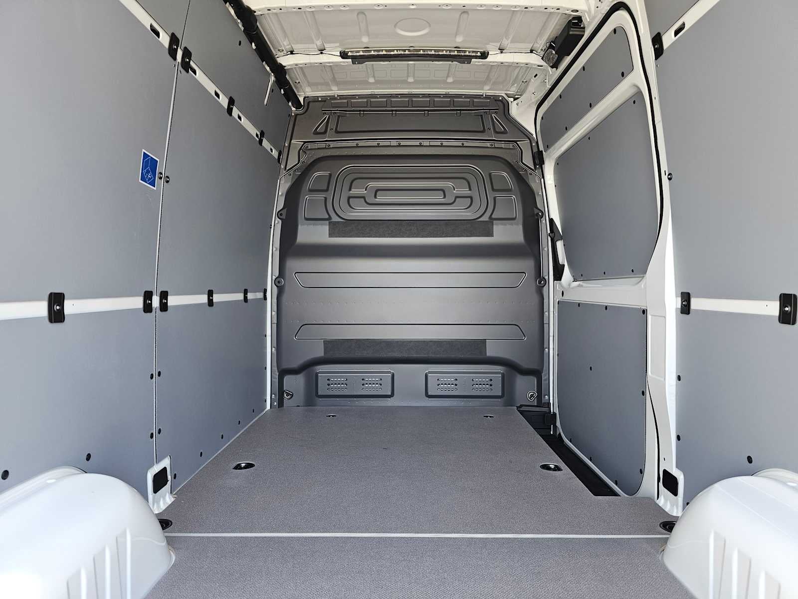 2026 Mercedes-Benz Sprinter 2500 Standard Roof I4 Diesel 144 RWD