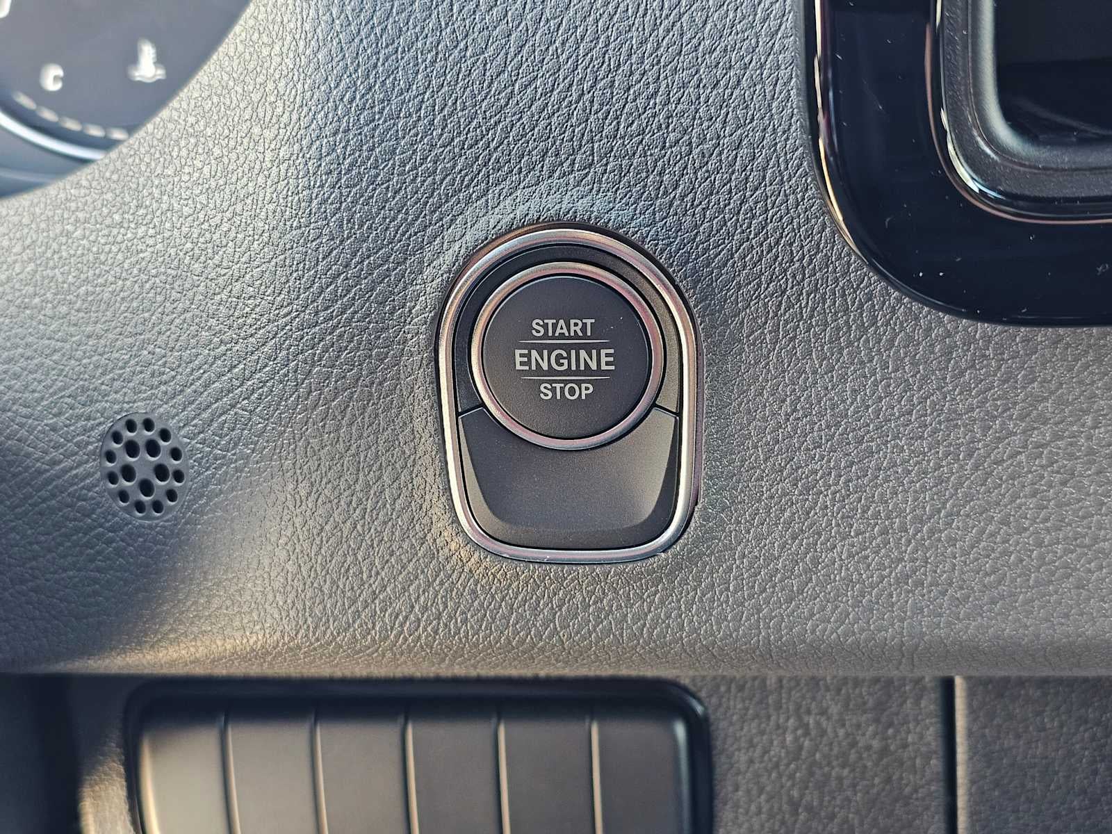 2026 Mercedes-Benz Sprinter 2500 Standard Roof I4 Diesel 144 RWD