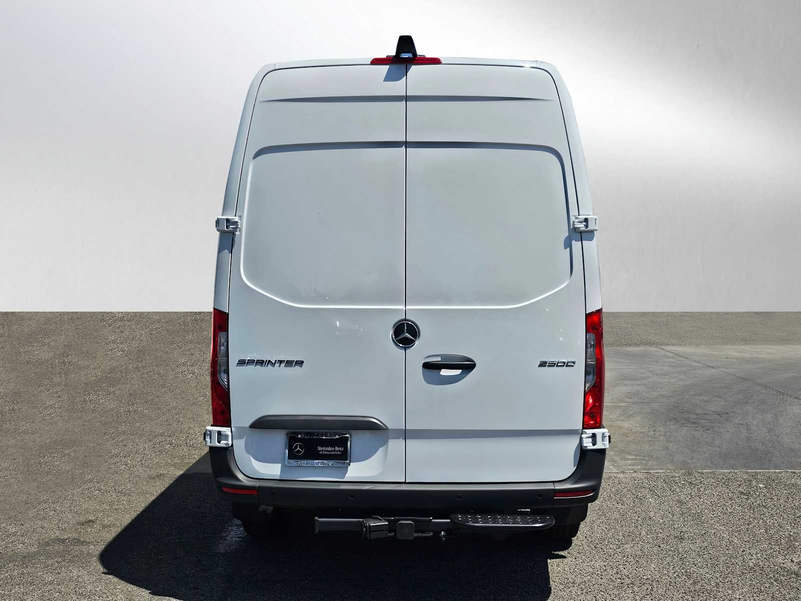 2026 Mercedes-Benz Sprinter 2500 Standard Roof I4 Diesel 144 RWD