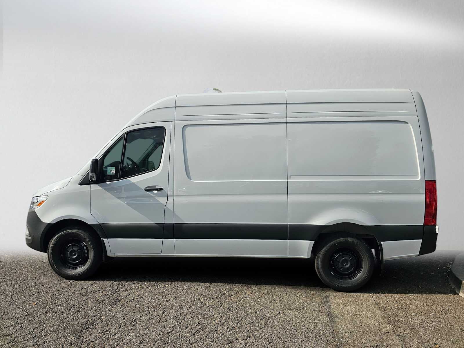 2026 Mercedes-Benz Sprinter 2500 Standard Roof I4 Diesel 144 RWD