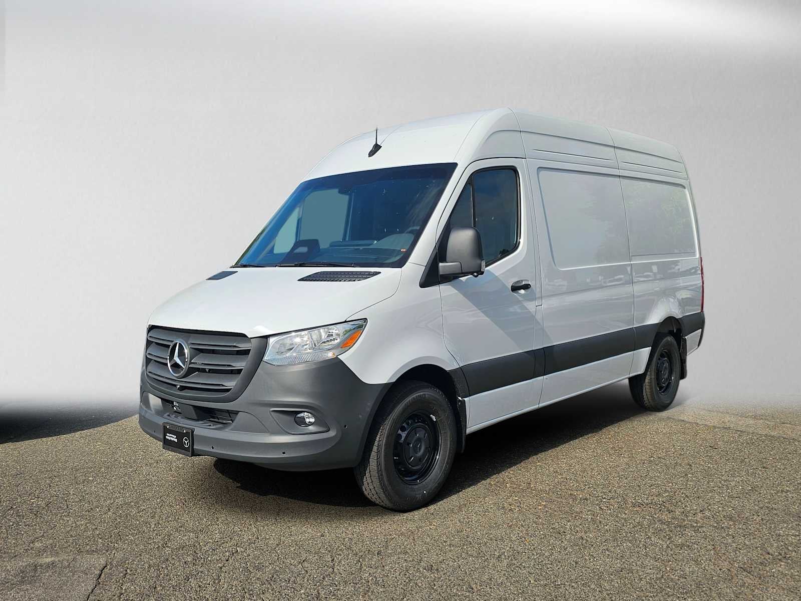 2026 Mercedes-Benz Sprinter 2500 Standard Roof I4 Diesel 144 RWD