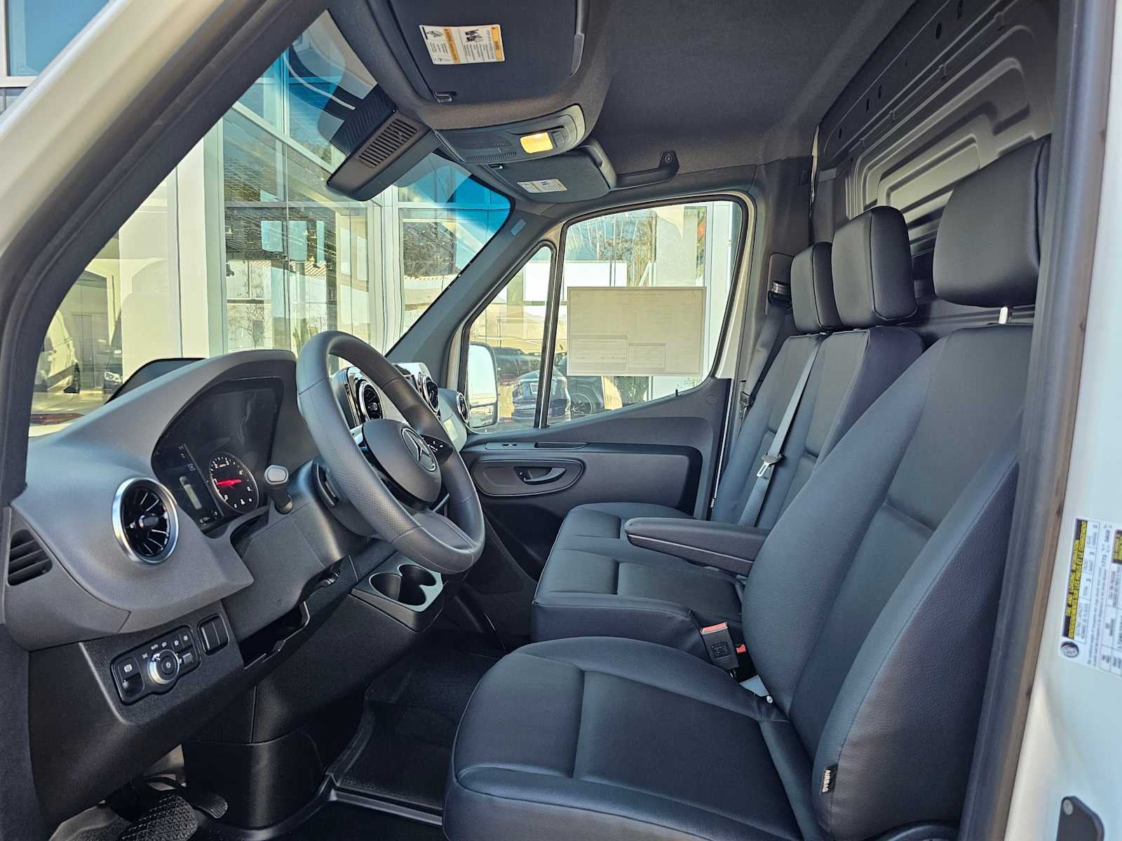 2026 Mercedes-Benz Sprinter 2500 Standard Roof I4 Diesel 144 RWD