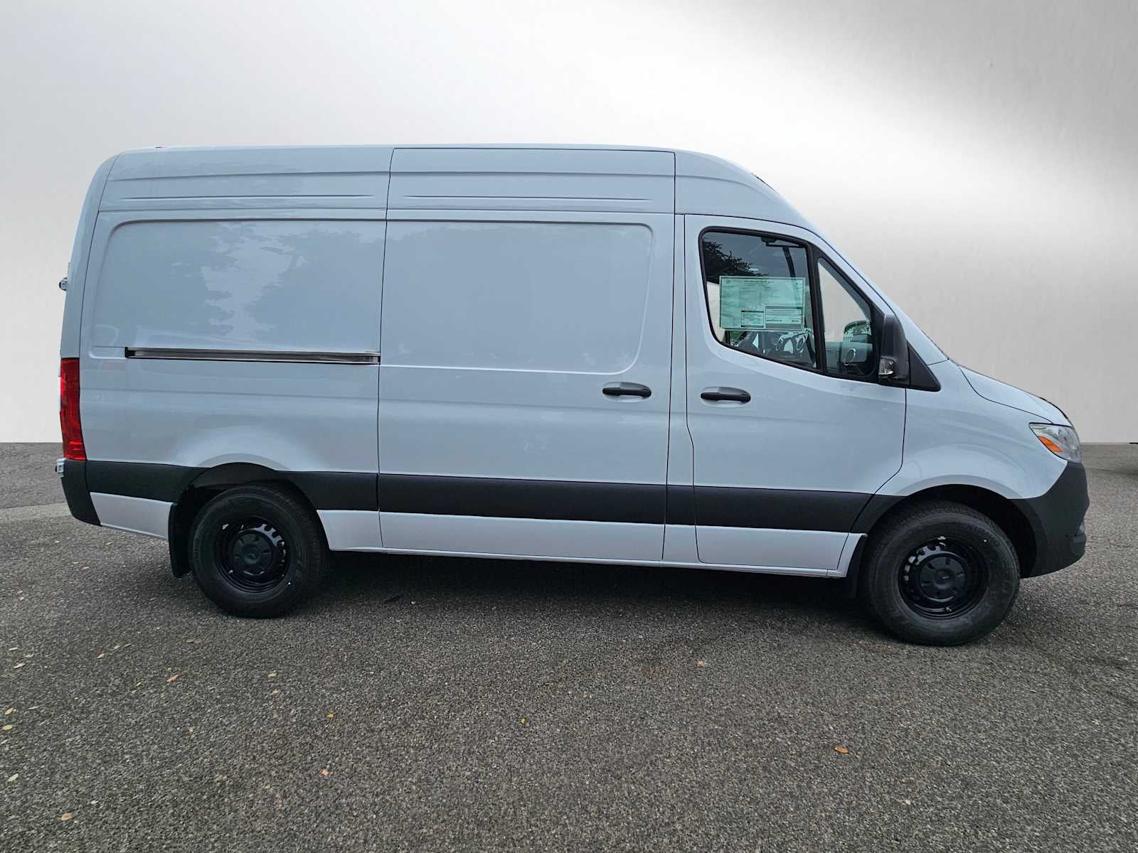 2026 Mercedes-Benz Sprinter 2500 Standard Roof I4 Diesel 144 RWD