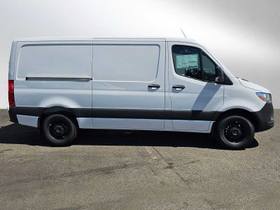 2026 Mercedes-Benz Sprinter 2500 Standard Roof I4 Diesel 144 RWD
