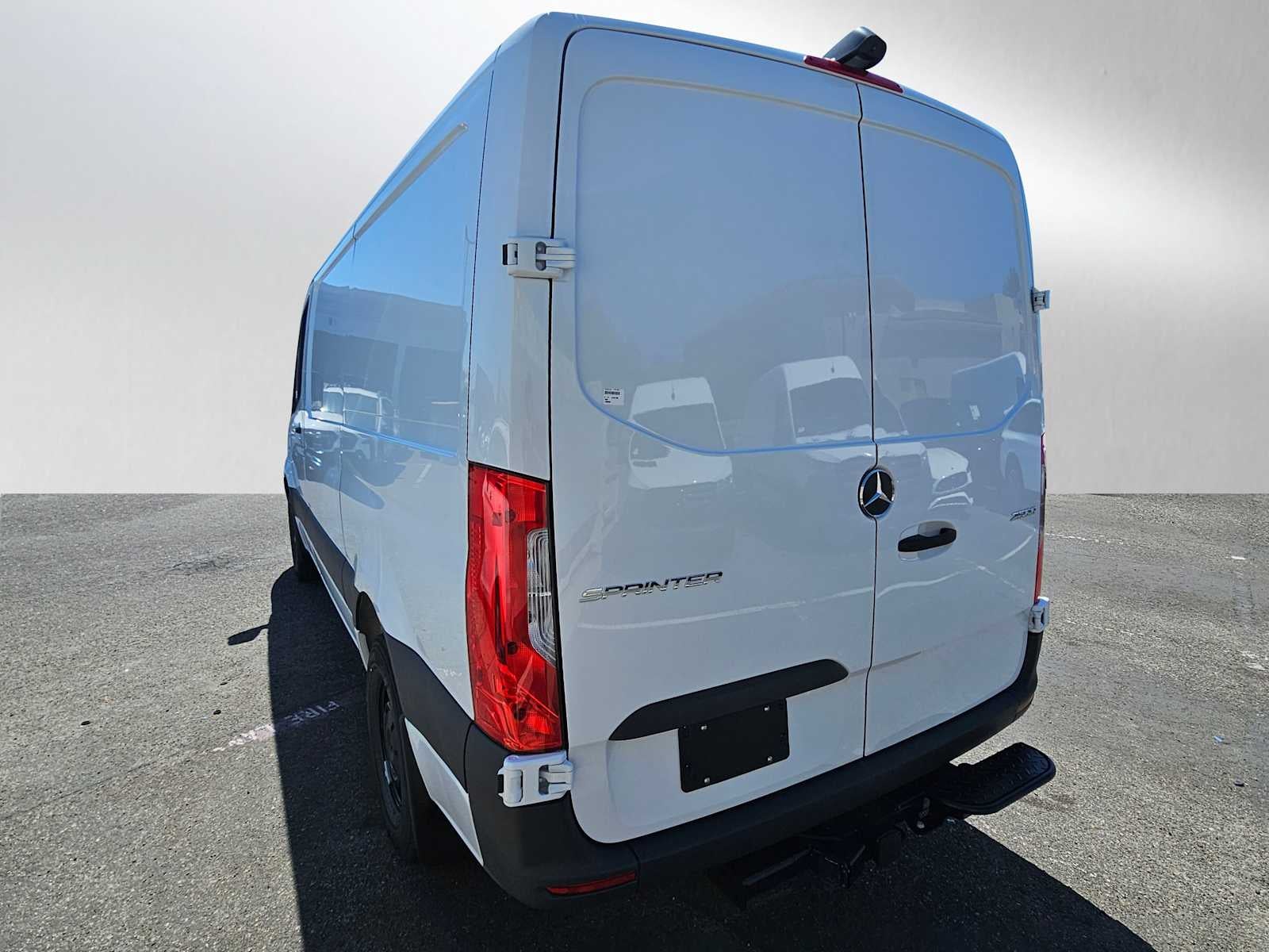 2026 Mercedes-Benz Sprinter 2500 Standard Roof I4 Diesel 144 RWD