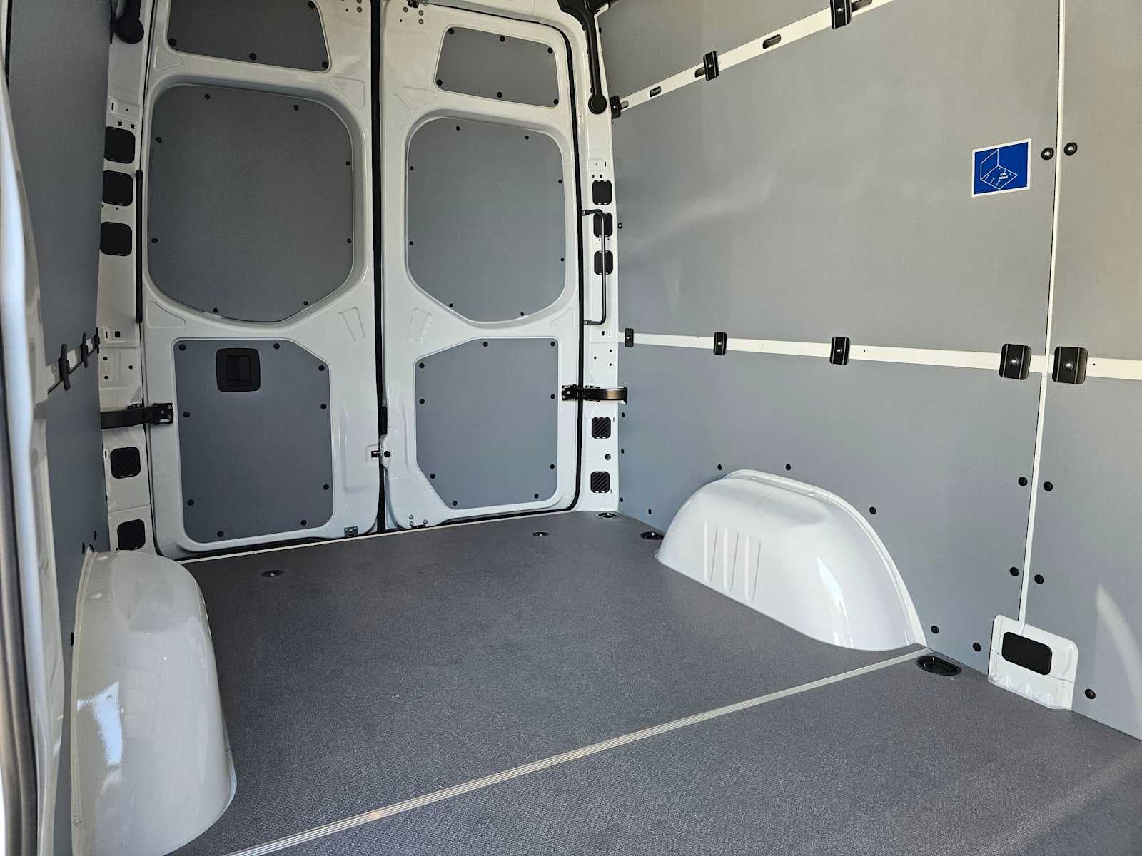 2026 Mercedes-Benz Sprinter 2500 Standard Roof I4 Diesel 144 RWD