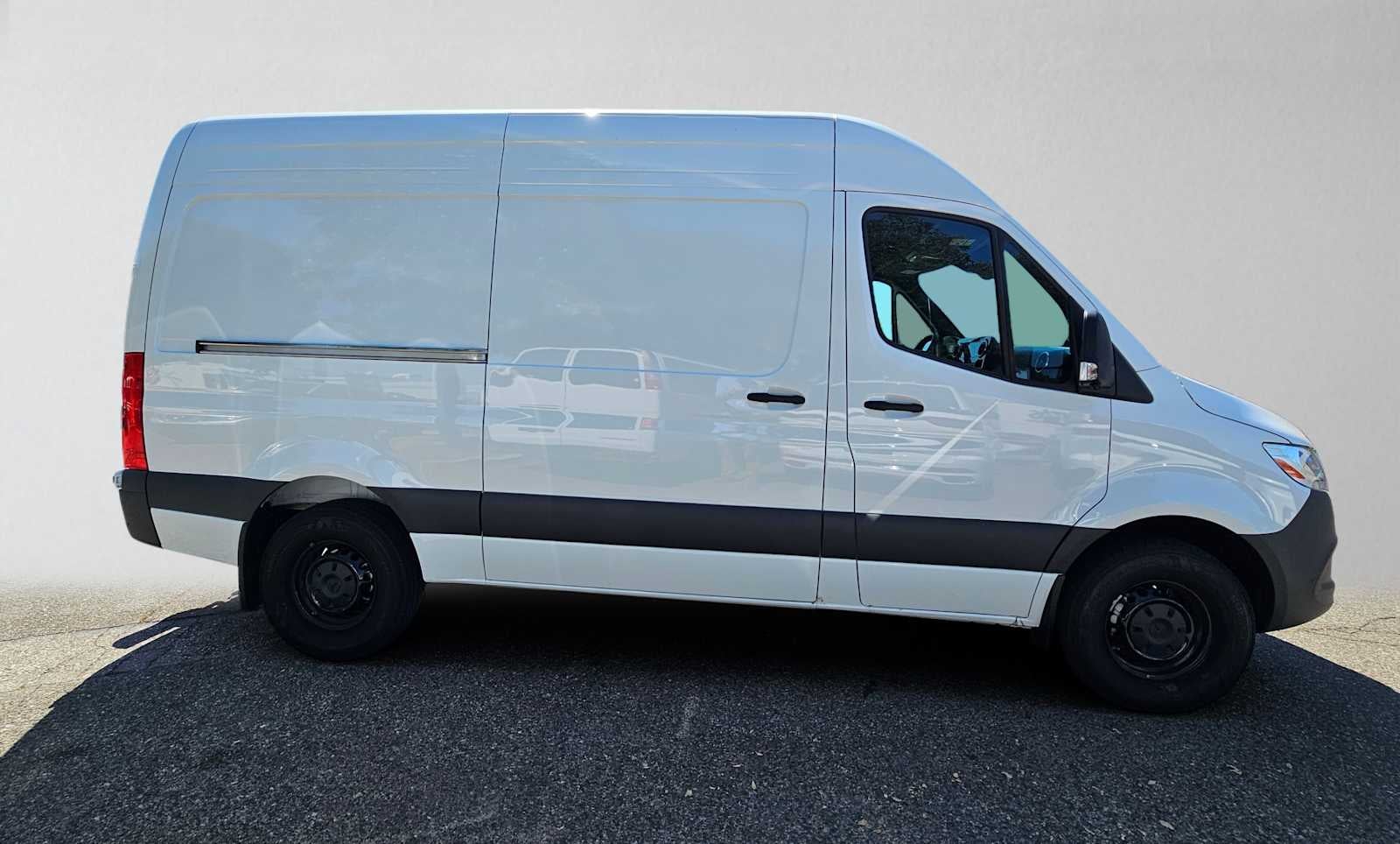 2026 Mercedes-Benz Sprinter 2500 Standard Roof I4 Diesel 144 RWD