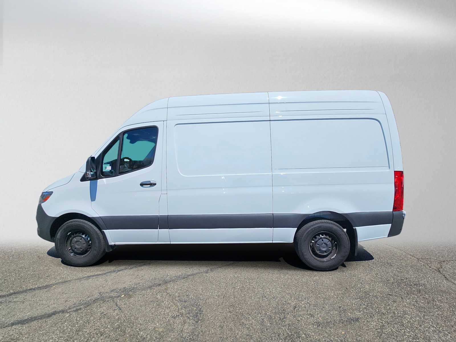 2026 Mercedes-Benz Sprinter 2500 Standard Roof I4 Diesel 144 RWD