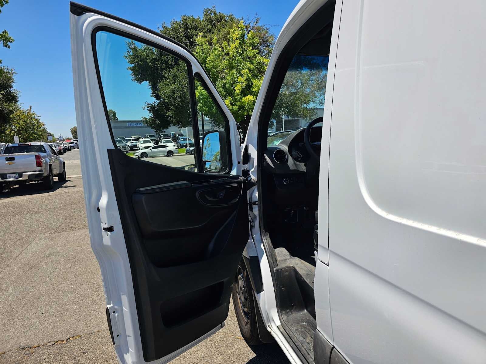 2026 Mercedes-Benz Sprinter 2500 Standard Roof I4 Diesel 144 RWD