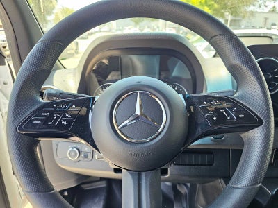 2026 Mercedes-Benz Sprinter 2500 Standard Roof I4 Diesel 144 RWD