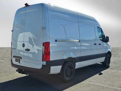 2026 Mercedes-Benz Sprinter 2500 Standard Roof I4 Diesel 144 RWD