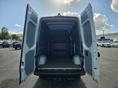 2025 Mercedes-Benz Sprinter Cargo Van 2500 Standard Roof I4 Diesel 144 RWD