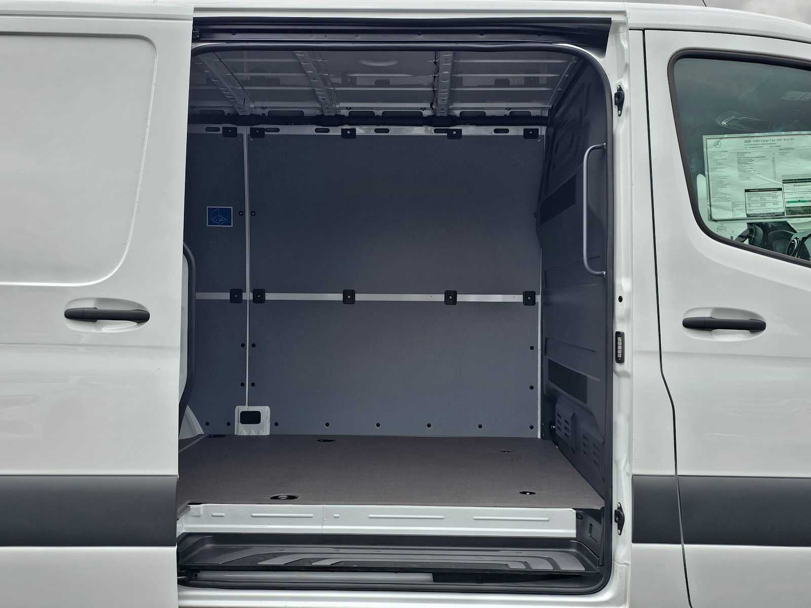 2026 Mercedes-Benz Sprinter 2500 Standard Roof I4 Diesel 144 RWD