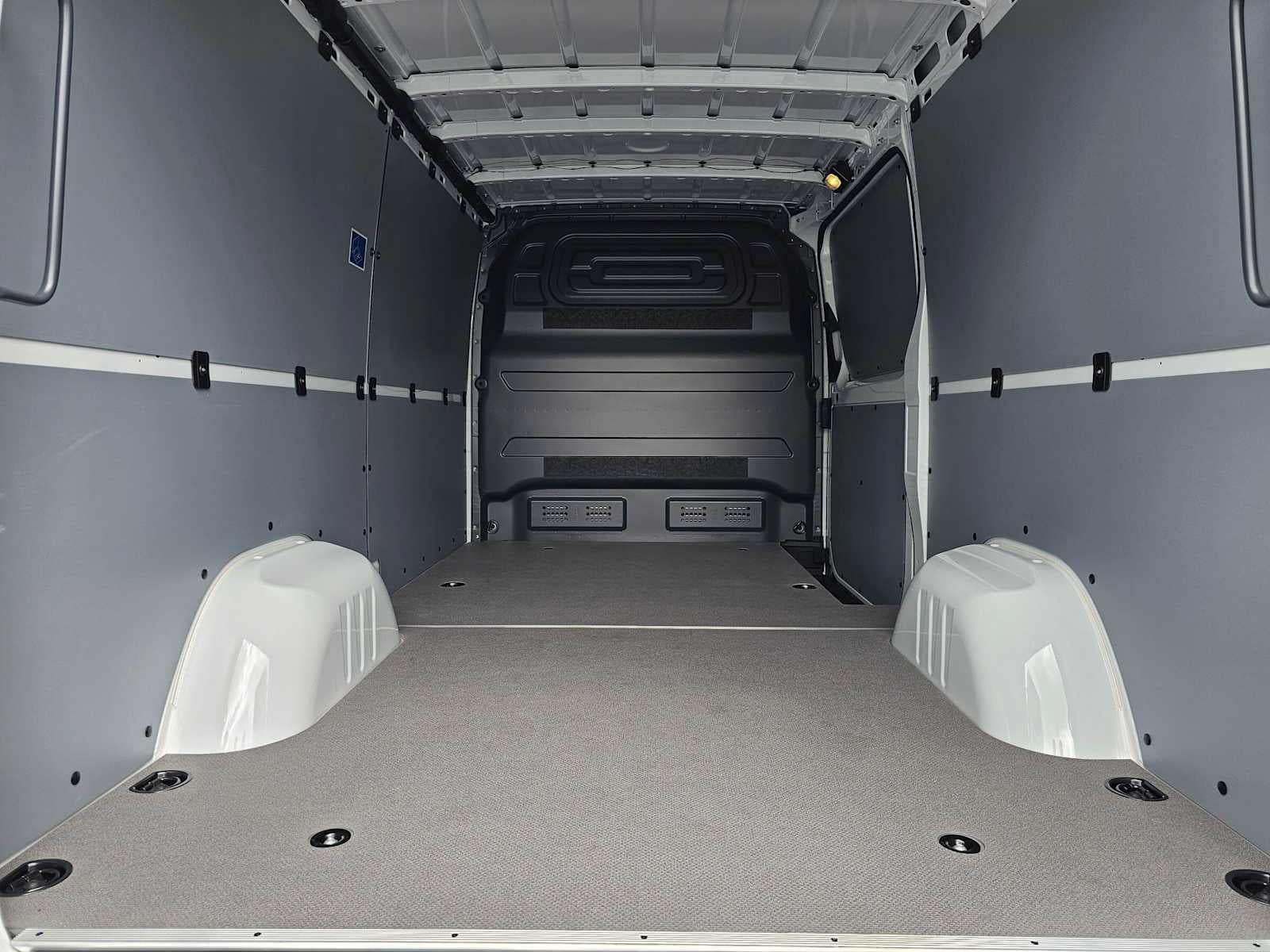 2026 Mercedes-Benz Sprinter 2500 Standard Roof I4 Diesel 144 RWD