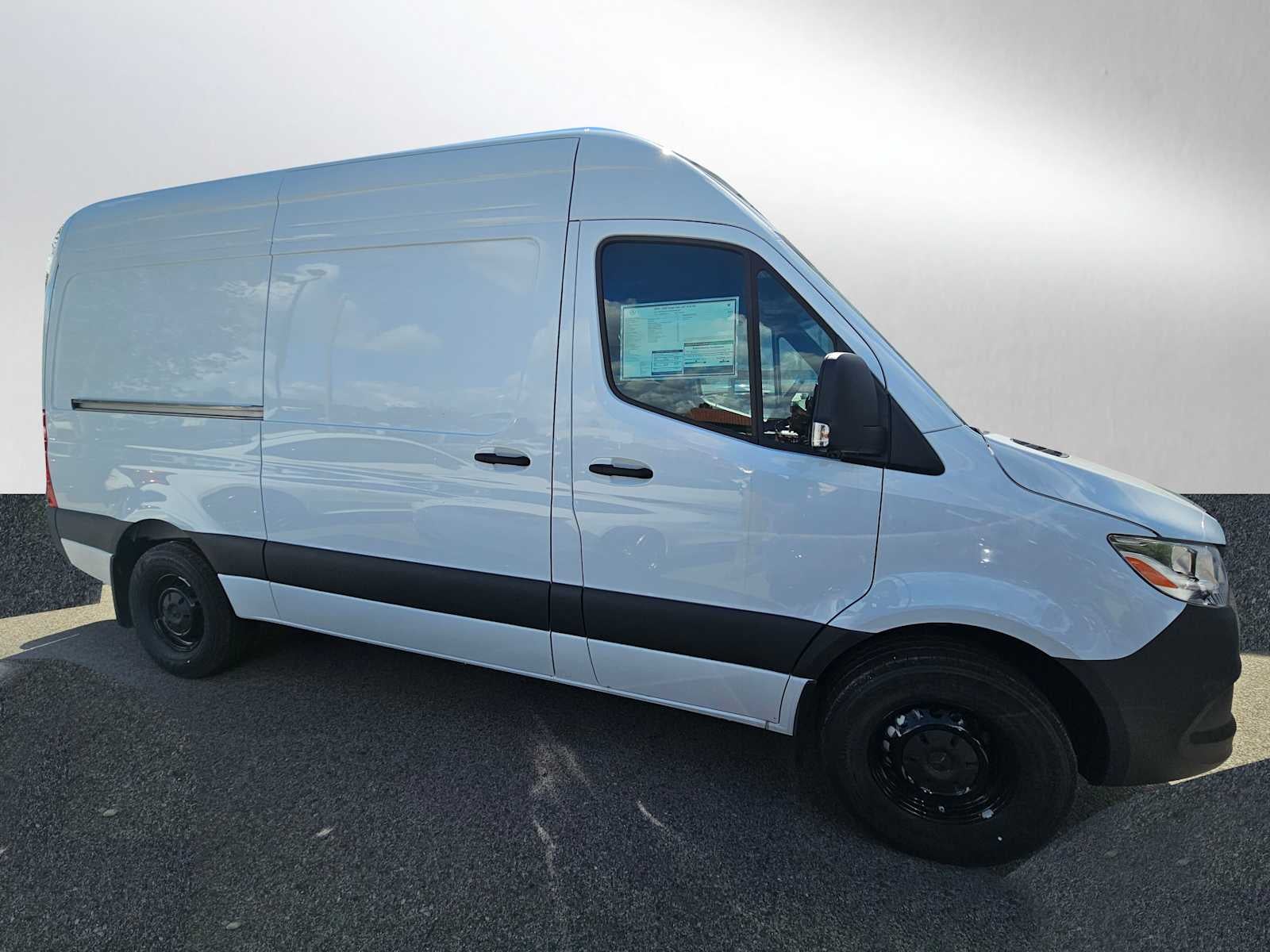 2026 Mercedes-Benz Sprinter 2500 Standard Roof I4 Diesel 144 RWD