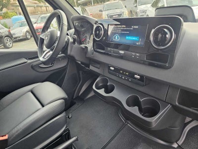 2026 Mercedes-Benz Sprinter 2500 Standard Roof I4 Diesel 144 RWD
