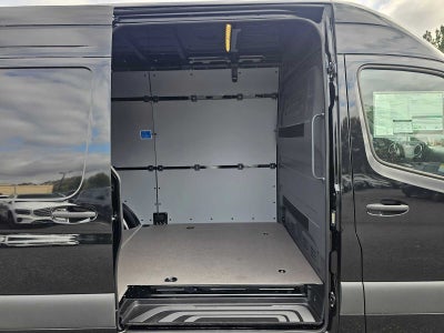 2026 Mercedes-Benz Sprinter 2500 Standard Roof I4 Diesel 144 RWD