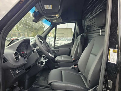 2026 Mercedes-Benz Sprinter 2500 Standard Roof I4 Diesel 144 RWD