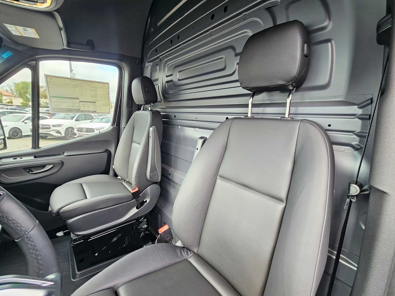2026 Mercedes-Benz Sprinter 2500 Standard Roof I4 Diesel 144 RWD