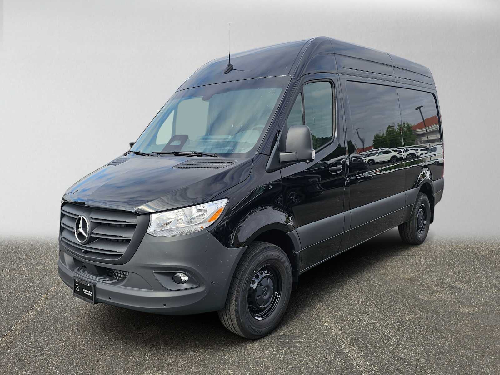 2026 Mercedes-Benz Sprinter 2500 Standard Roof I4 Diesel 144 RWD