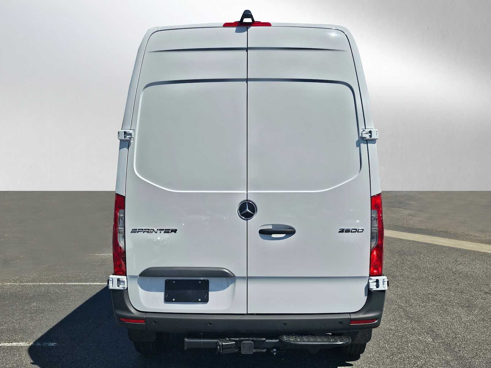 2026 Mercedes-Benz Sprinter 2500 Standard Roof I4 Diesel 144 RWD